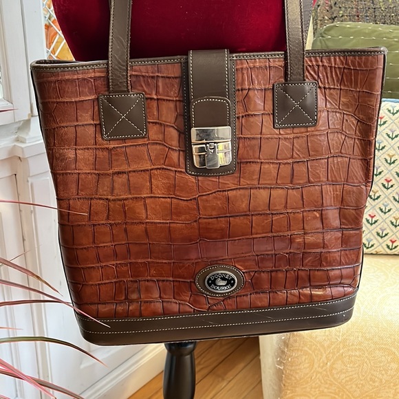 Dooney & Bourke Tote!! - Picture 4 of 12